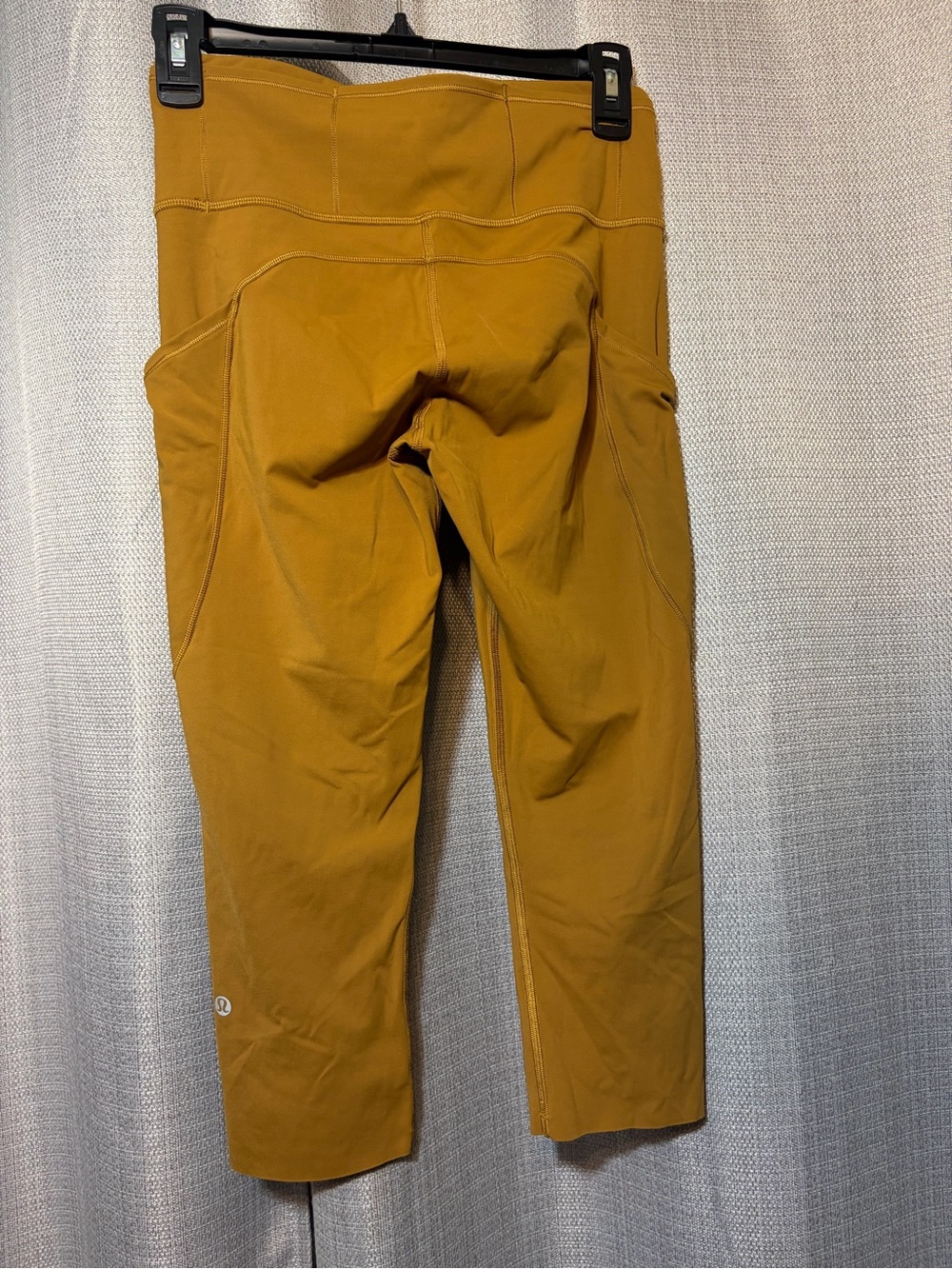 lululemon athletica Women's Cropped Capri Leggings - Mustard Yellow